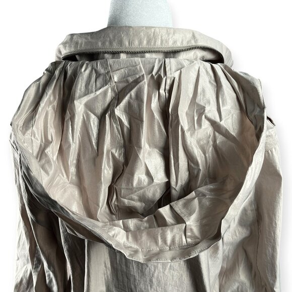 Chicos Windbreaker Jacket Womens Size 2 Metallic Beige Hooded Zip Pockets - Picture 5 of 11